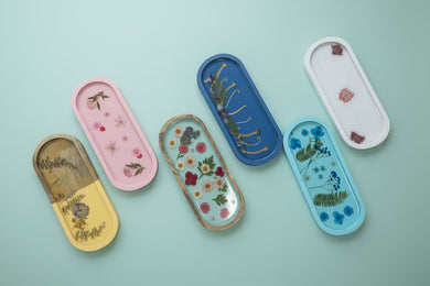 9/18/26 - Friday 6pm - Pressed Flower Resin Trays- NEW FALL OPTIONS