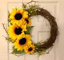 6/1/25 - Sunday- 1pm - Summer Wreath-Building Bar