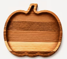 9/18/26 - Friday 6pm - Pressed Flower Resin Trays- NEW FALL OPTIONS