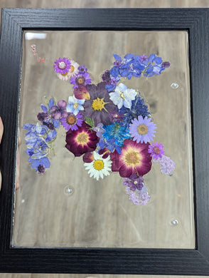 11/7/25 - Friday- 6pm - Pressed Flower Resin Animal Art